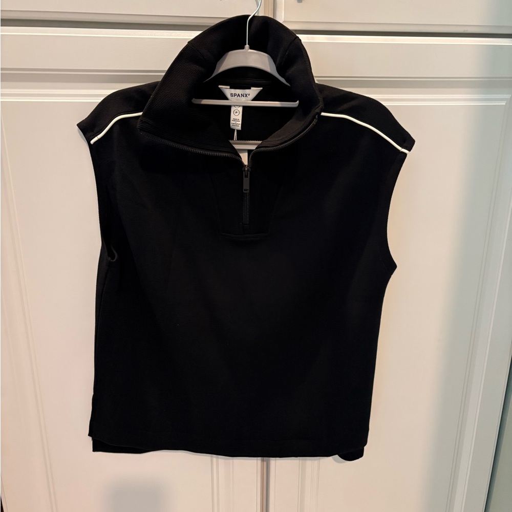 NWT Spanx Black Zip-Up Pique Women’s Sleeveless Top